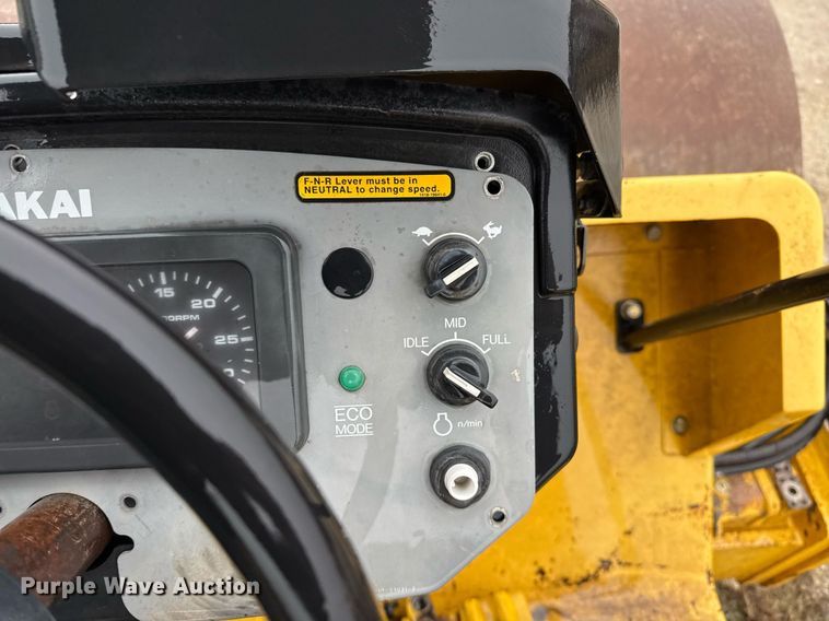 image for item EJ3368 Sakai SV540D single drum vibratory roller