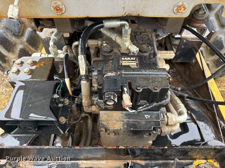 image for item EJ3368 Sakai SV540D single drum vibratory roller