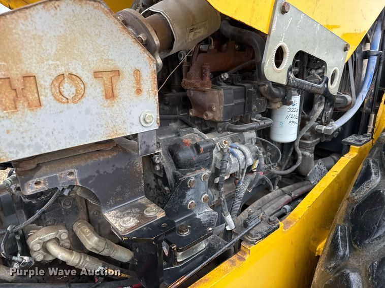 image for item EJ3368 Sakai SV540D single drum vibratory roller