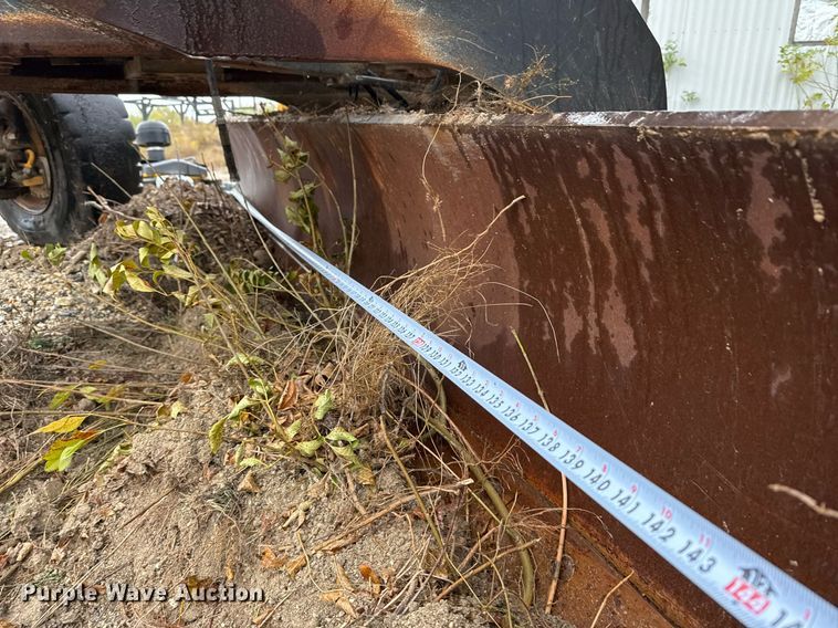 image for item EJ3369 2013 John Deere 772G motor grader