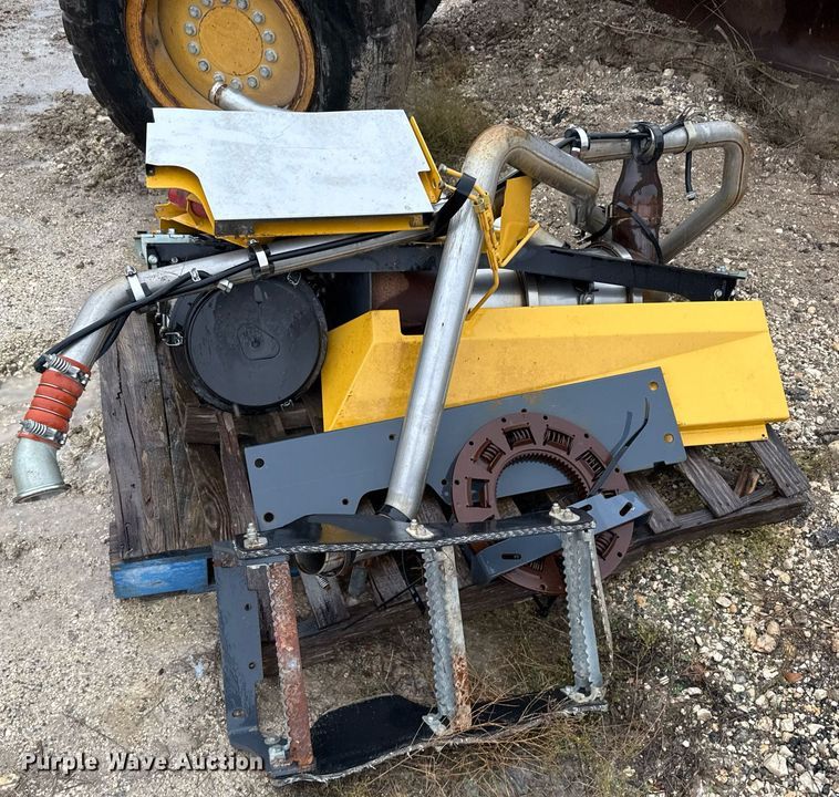 image for item EJ3369 2013 John Deere 772G motor grader