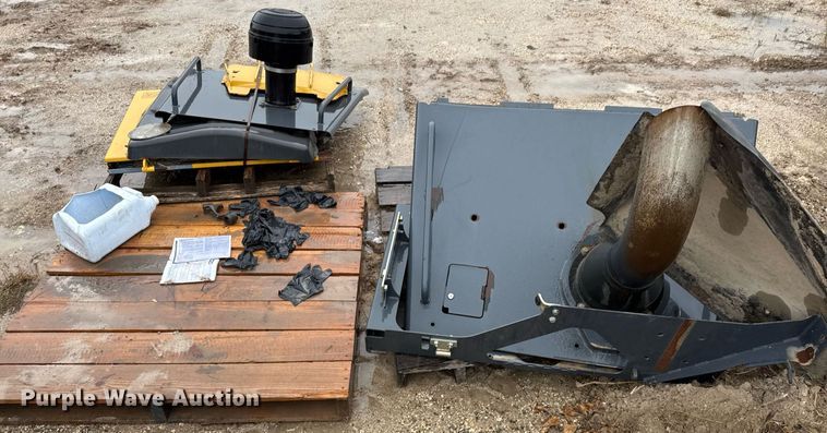 image for item EJ3369 2013 John Deere 772G motor grader