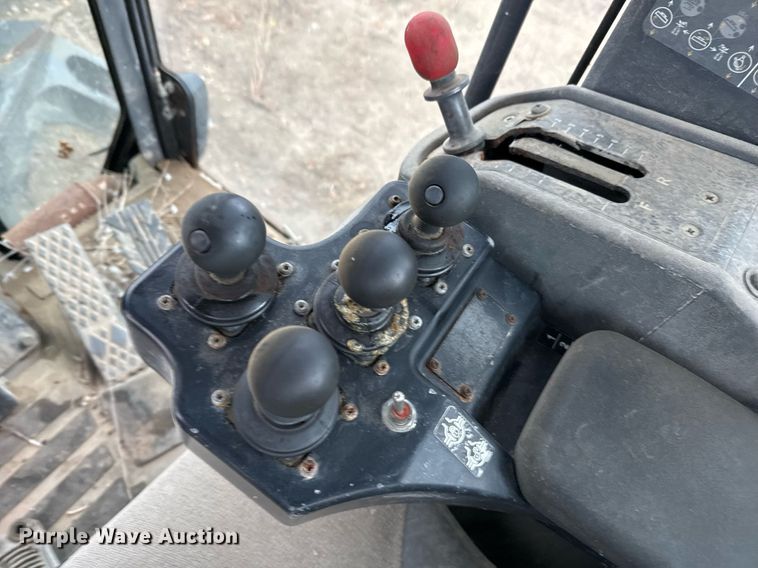 image for item EJ3369 2013 John Deere 772G motor grader