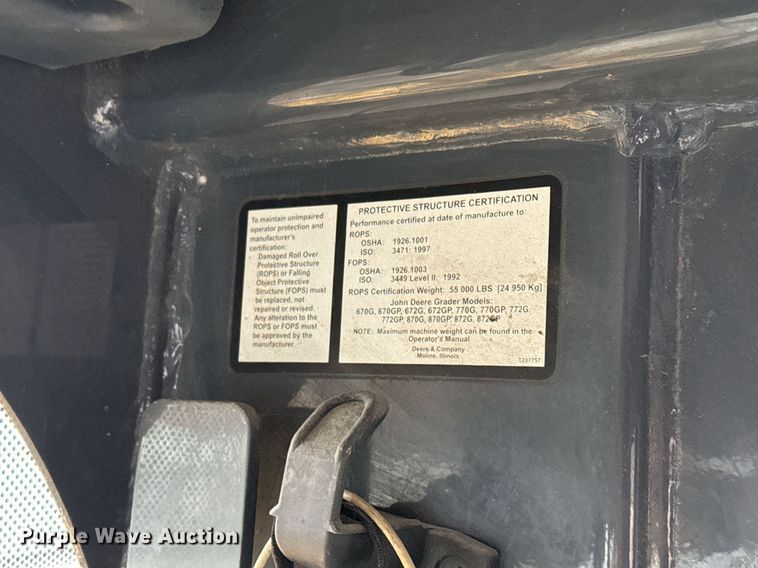 image for item EJ3369 2013 John Deere 772G motor grader