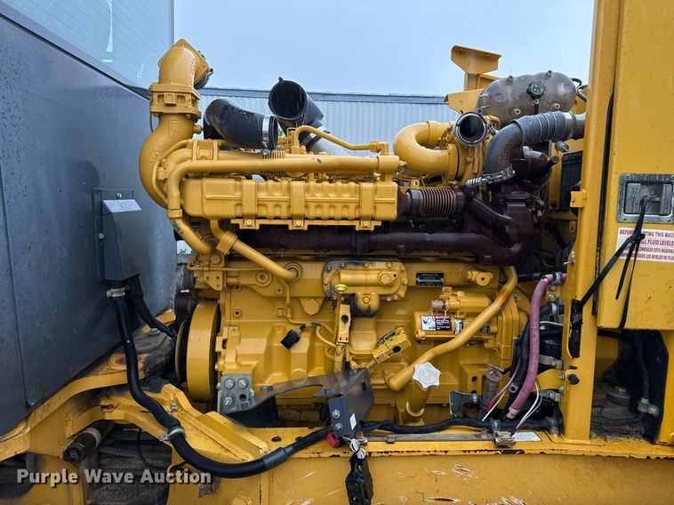 image for item EJ3369 2013 John Deere 772G motor grader