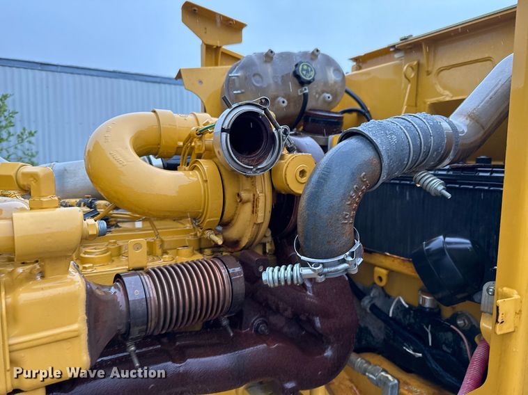 image for item EJ3369 2013 John Deere 772G motor grader