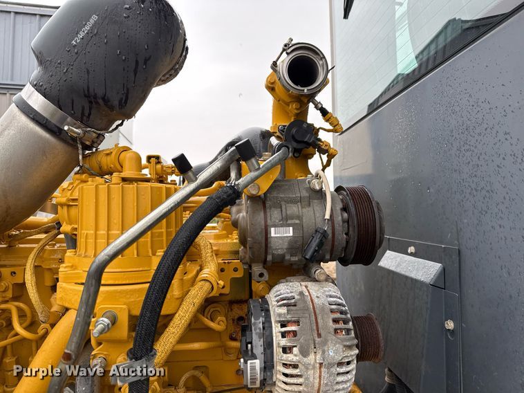 image for item EJ3369 2013 John Deere 772G motor grader