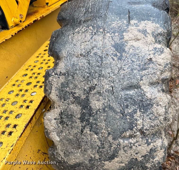 image for item EJ3369 2013 John Deere 772G motor grader