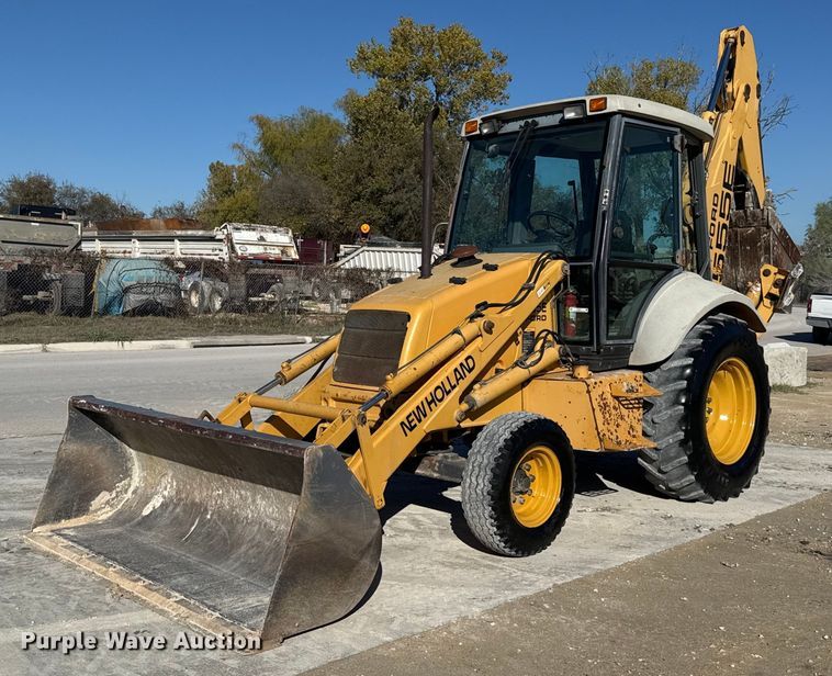 image for item EJ3371 1997 New Holland 555E backhoe