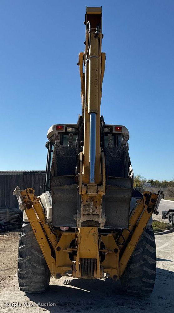 image for item EJ3371 1997 New Holland 555E backhoe