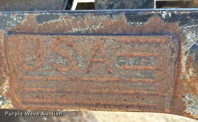 image for item EJ3371 1997 New Holland 555E backhoe