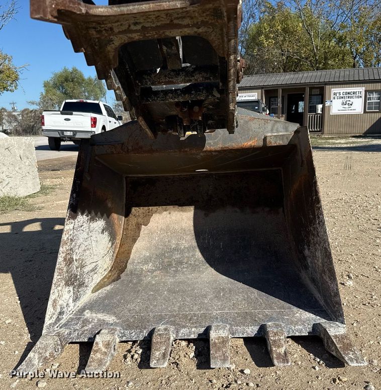 image for item EJ3371 1997 New Holland 555E backhoe