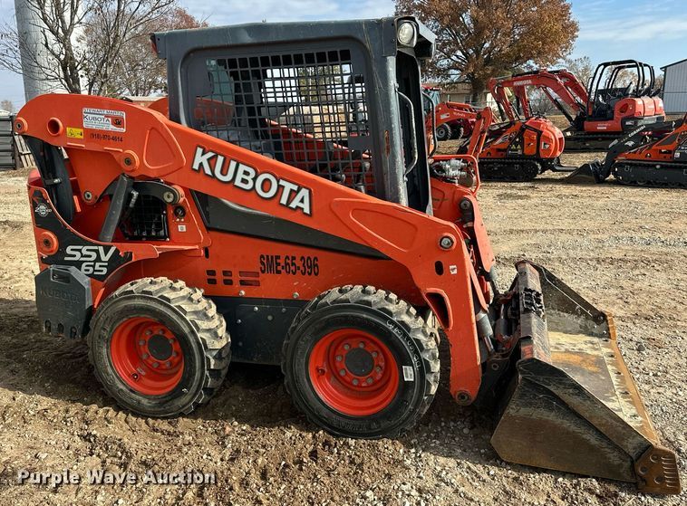 image for item EJ5182 2017 Kubota SSV65 skid steer loader