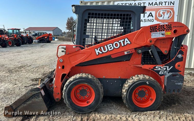 image for item EJ5182 2017 Kubota SSV65 skid steer loader