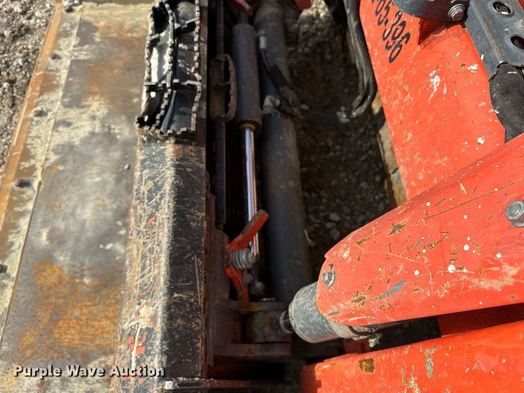 image for item EJ5182 2017 Kubota SSV65 skid steer loader