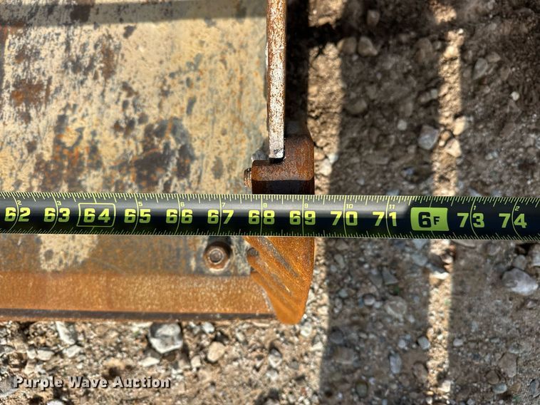 image for item EJ5182 2017 Kubota SSV65 skid steer loader