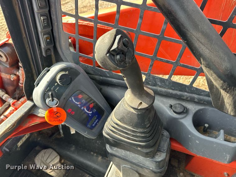 image for item EJ5182 2017 Kubota SSV65 skid steer loader