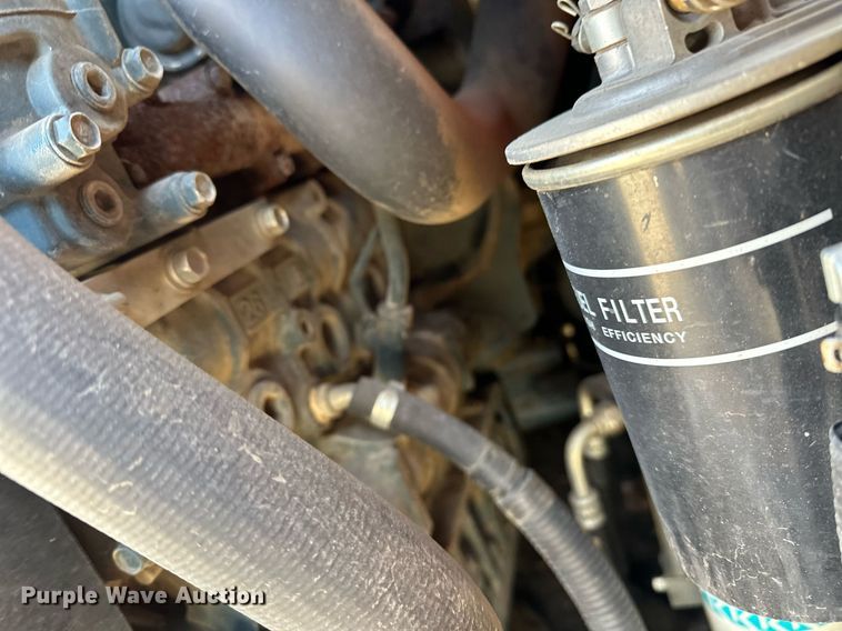 image for item EJ5182 2017 Kubota SSV65 skid steer loader