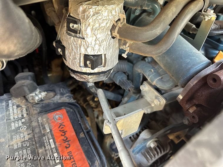 image for item EJ5182 2017 Kubota SSV65 skid steer loader