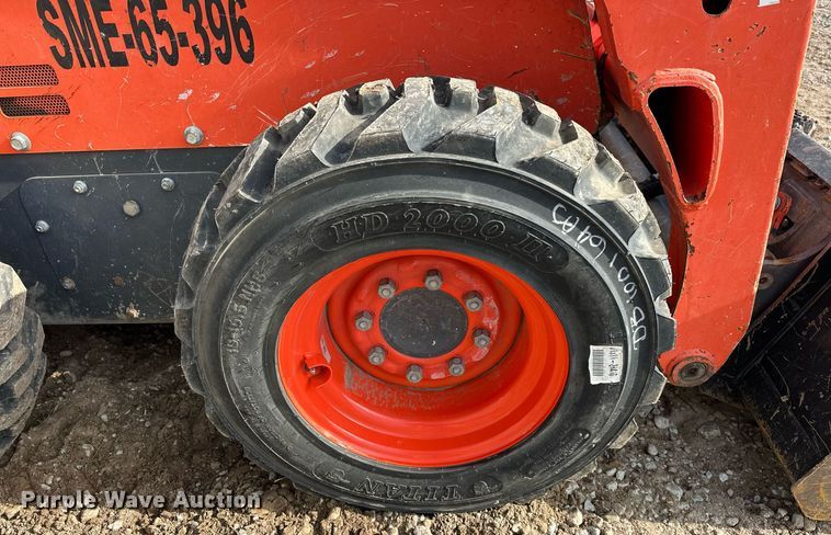 image for item EJ5182 2017 Kubota SSV65 skid steer loader