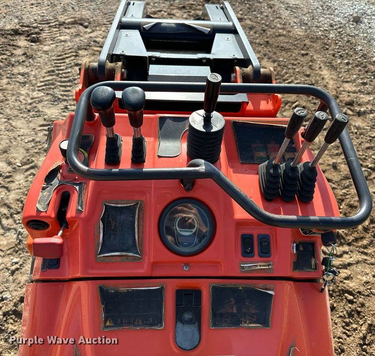 image for item EJ5186 2021 Cormidi C1200 compact utility loader