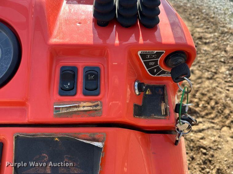 image for item EJ5186 2021 Cormidi C1200 compact utility loader