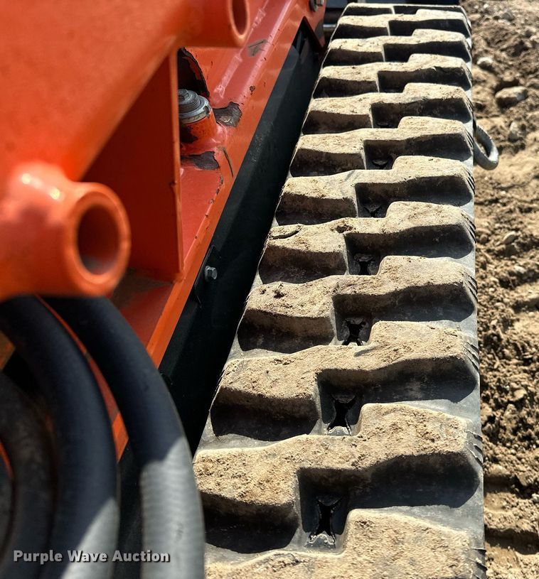 image for item EJ5186 2021 Cormidi C1200 compact utility loader