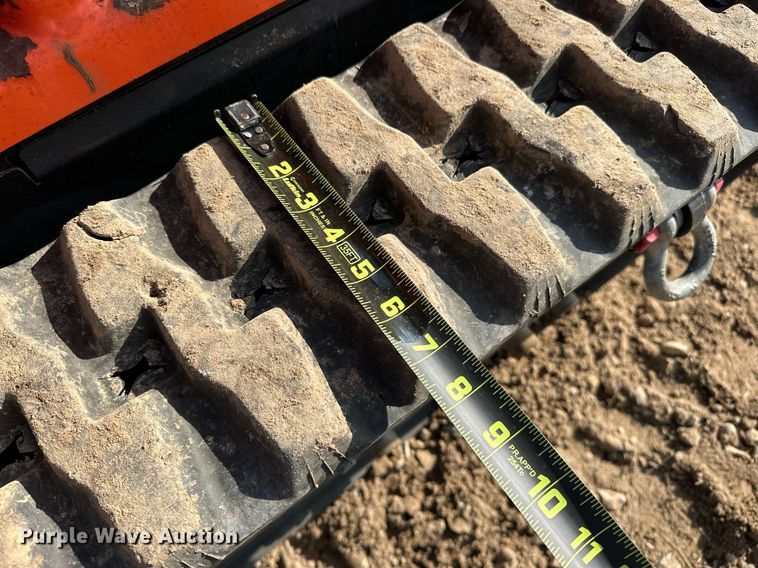 image for item EJ5186 2021 Cormidi C1200 compact utility loader