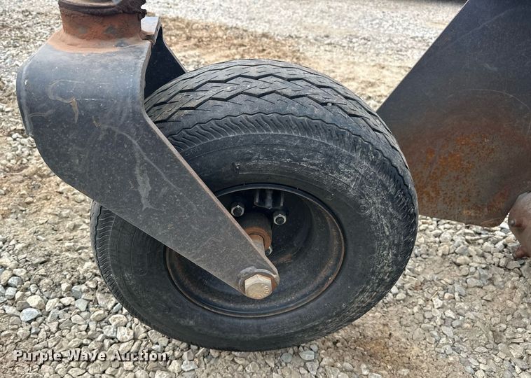 image for item EJ5200 2020 Paladin MX8H 90