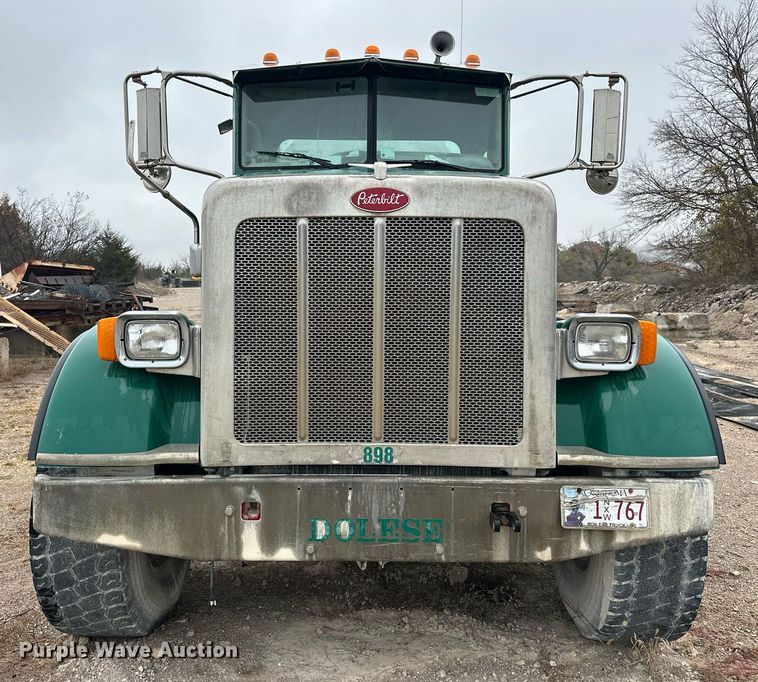 image for item EJ5203 2012 Peterbilt 365 water truck