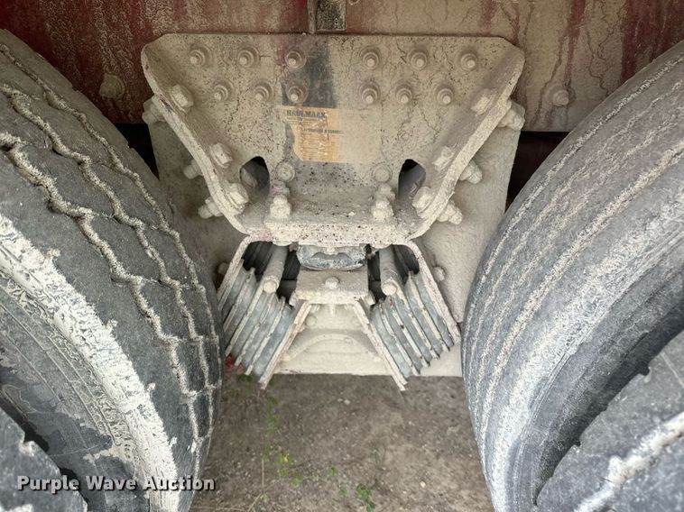 image for item EJ5203 2012 Peterbilt 365 water truck