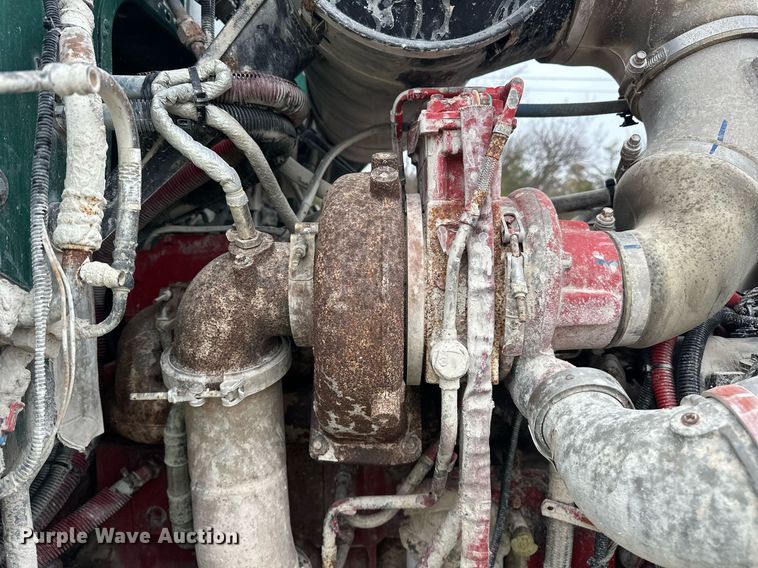 image for item EJ5203 2012 Peterbilt 365 water truck