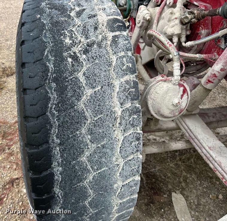 image for item EJ5203 2012 Peterbilt 365 water truck