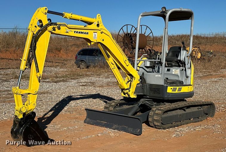 image for item EJ5213 2011 Yanmar VI035-5B mini excavator