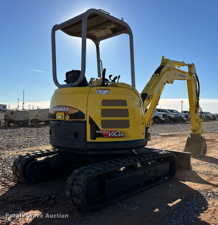 image for item EJ5213 2011 Yanmar VI035-5B mini excavator