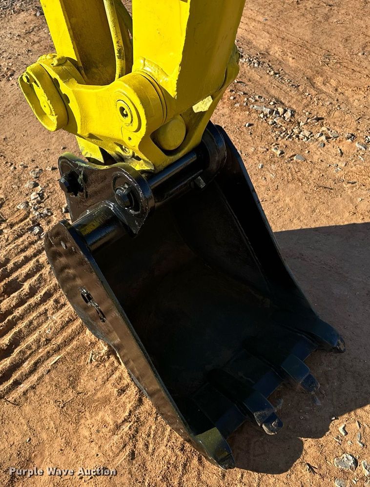 image for item EJ5213 2011 Yanmar VI035-5B mini excavator