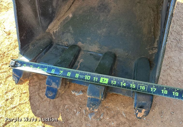 image for item EJ5213 2011 Yanmar VI035-5B mini excavator