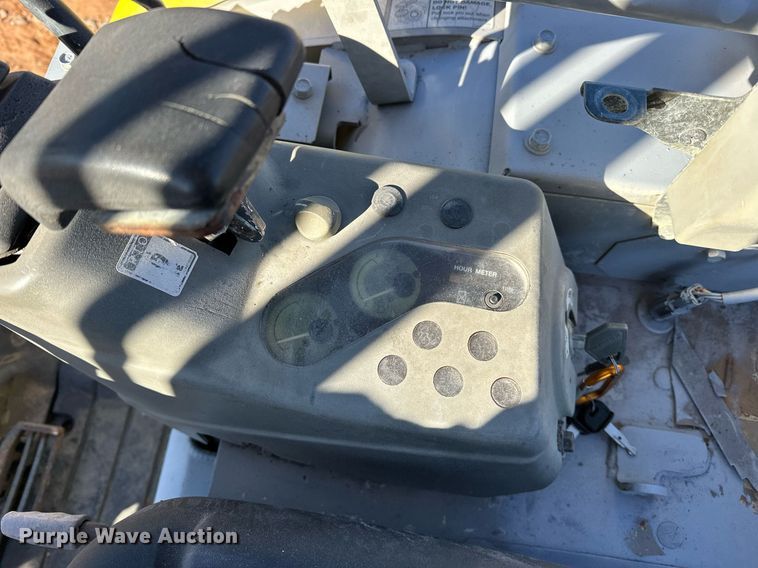 image for item EJ5213 2011 Yanmar VI035-5B mini excavator