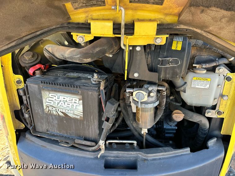 image for item EJ5213 2011 Yanmar VI035-5B mini excavator