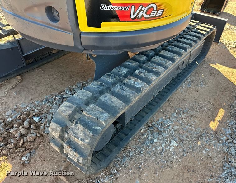 image for item EJ5213 2011 Yanmar VI035-5B mini excavator