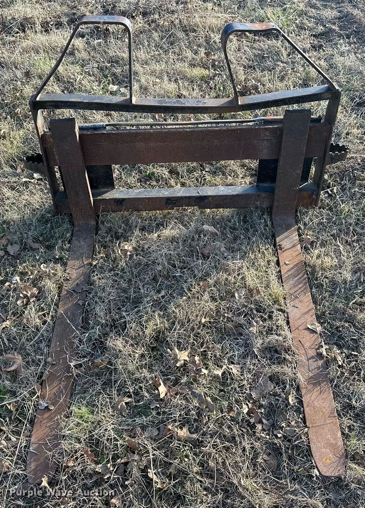 image for item EJ5226 Tri-L PWT-48 skid steer forks