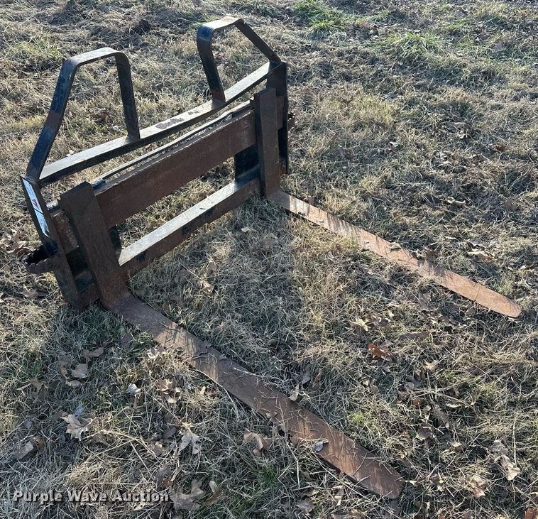 image for item EJ5226 Tri-L PWT-48 skid steer forks