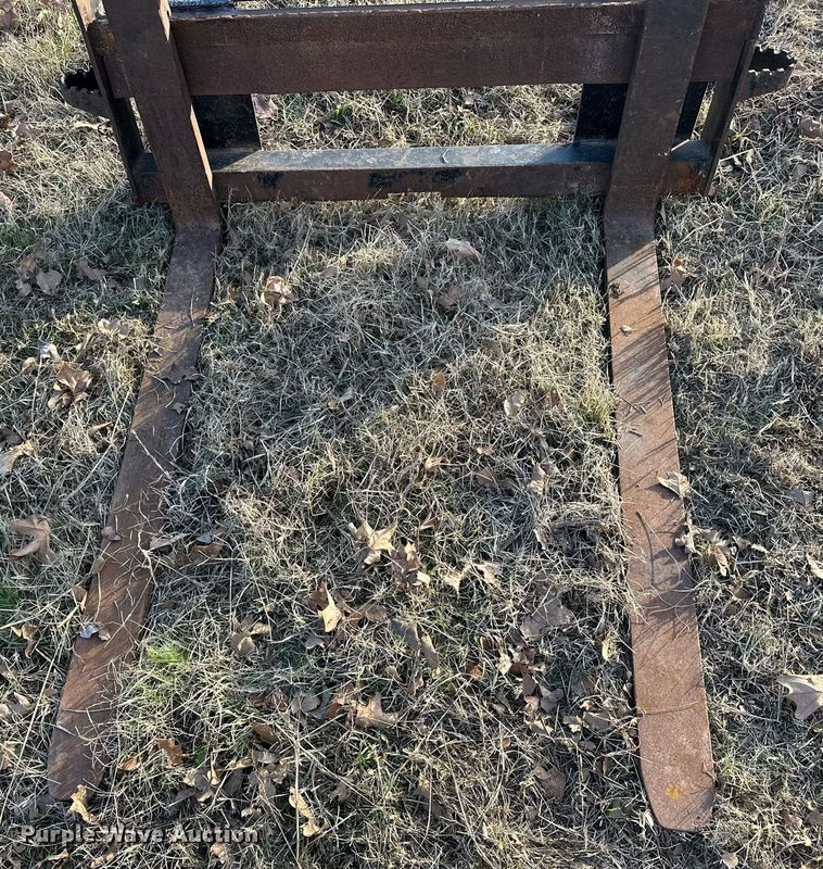 image for item EJ5226 Tri-L PWT-48 skid steer forks