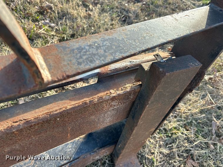 image for item EJ5226 Tri-L PWT-48 skid steer forks