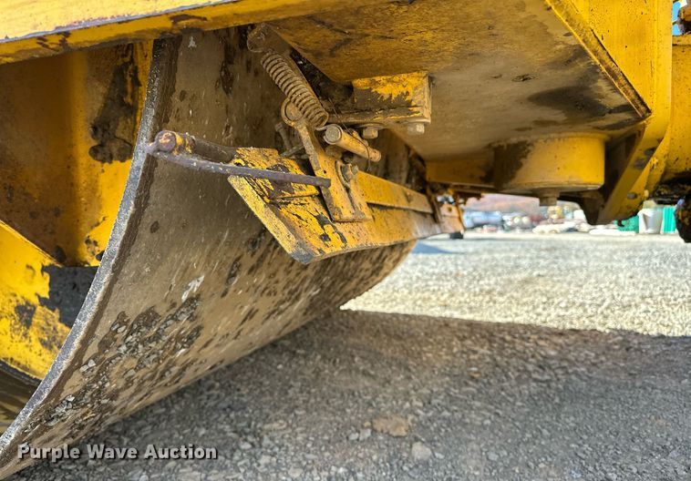 image for item EJ5251 Sakai SW850 double drum vibratory roller