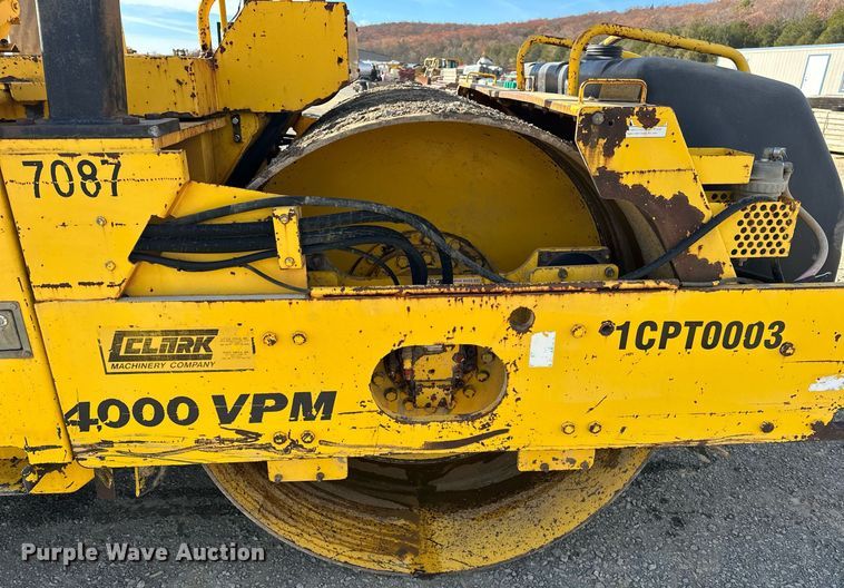 image for item EJ5251 Sakai SW850 double drum vibratory roller