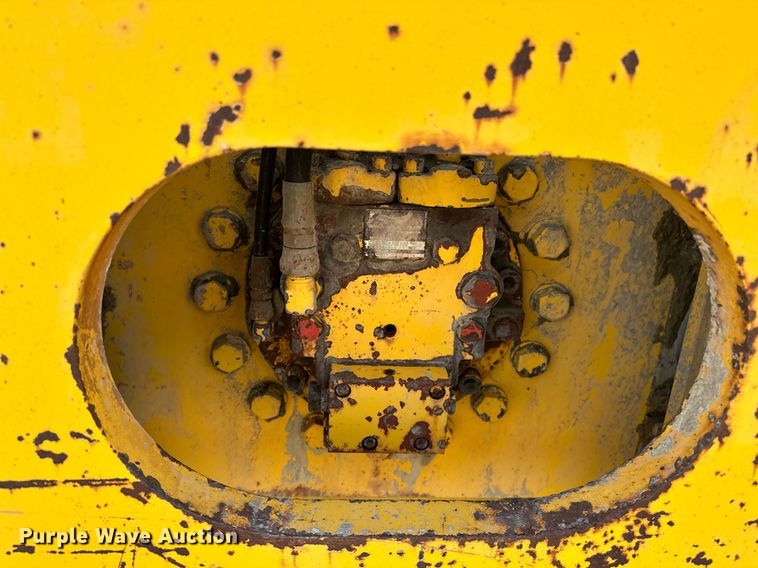 image for item EJ5251 Sakai SW850 double drum vibratory roller