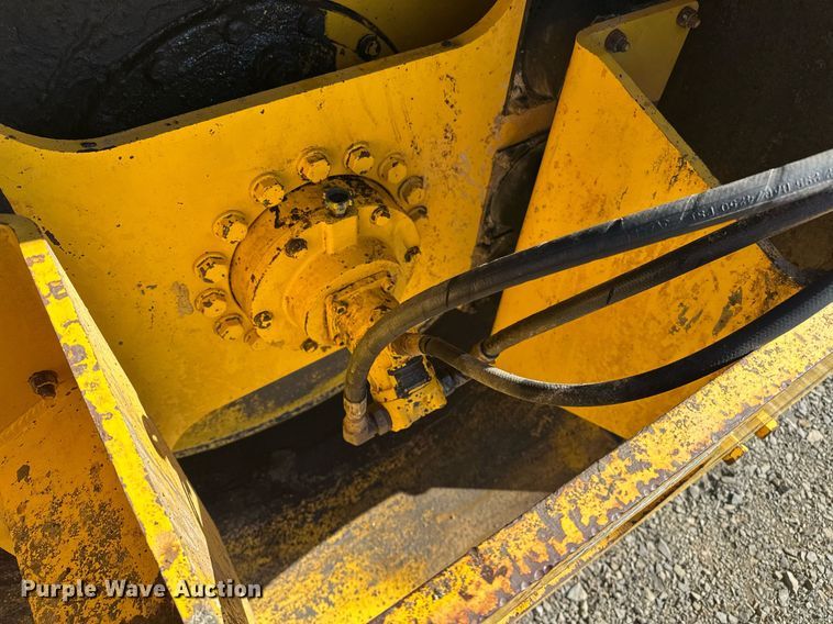 image for item EJ5251 Sakai SW850 double drum vibratory roller