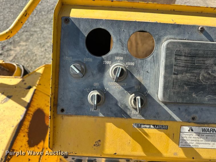 image for item EJ5251 Sakai SW850 double drum vibratory roller