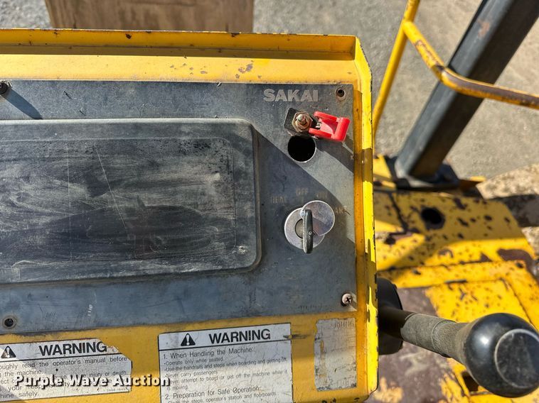 image for item EJ5251 Sakai SW850 double drum vibratory roller